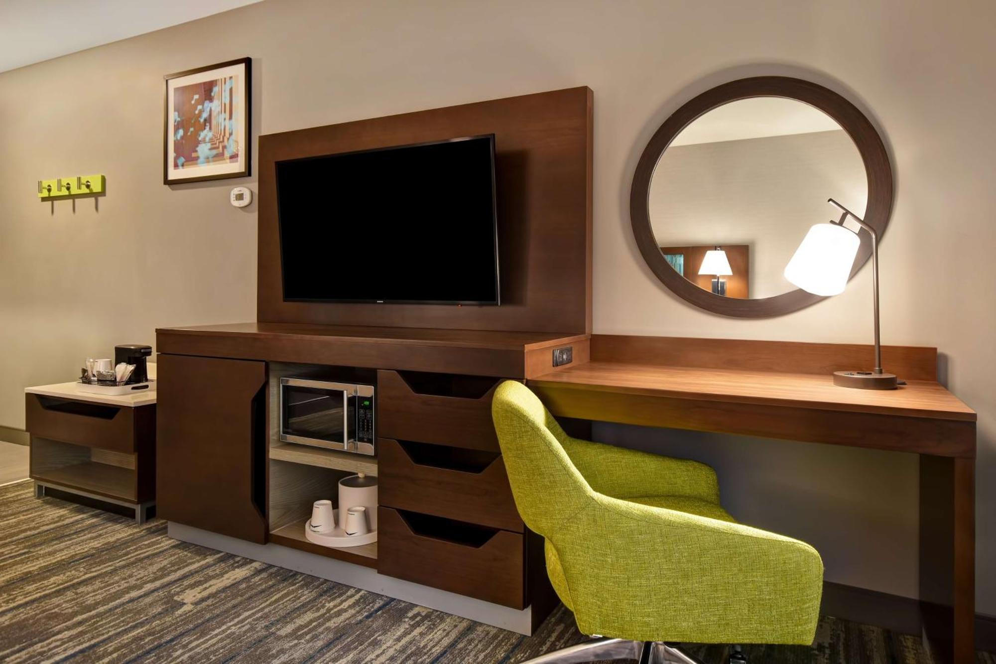 Hotel Hampton 3*